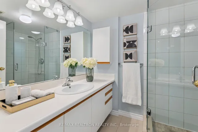 Additional image 44 of 150 Alton Towers Circ Unit 1503