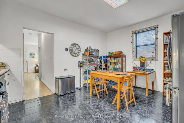 Additional image 15 of 14 Morland Rd