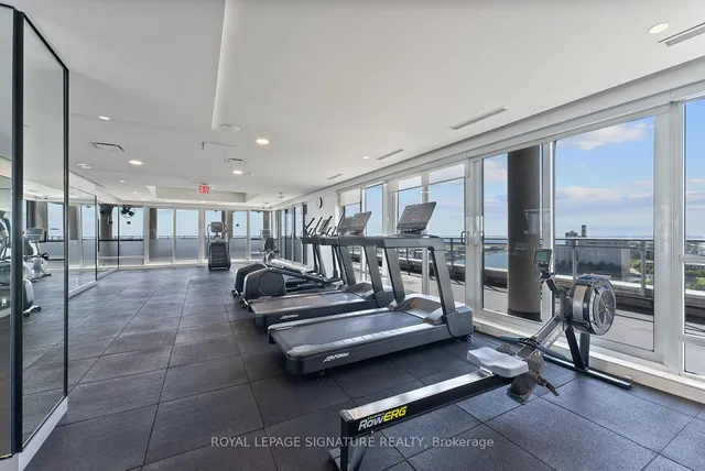 Additional image 16 of 410 Queens Quay Unit 1407