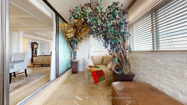 Additional image 18 of 100 Antibes Dr Unit 2805