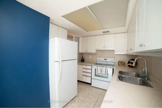 Additional image 12 of 10 Markbrook Lane Unit 404