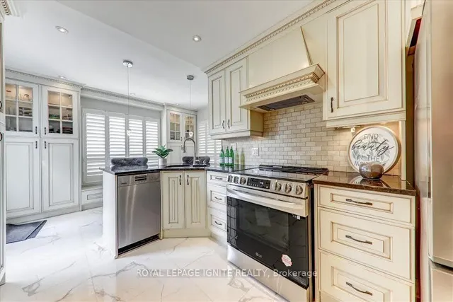 Additional image 5 of 26 Halfmoon Sq