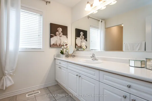 Additional image 36 of 232 Shady Glen Cres