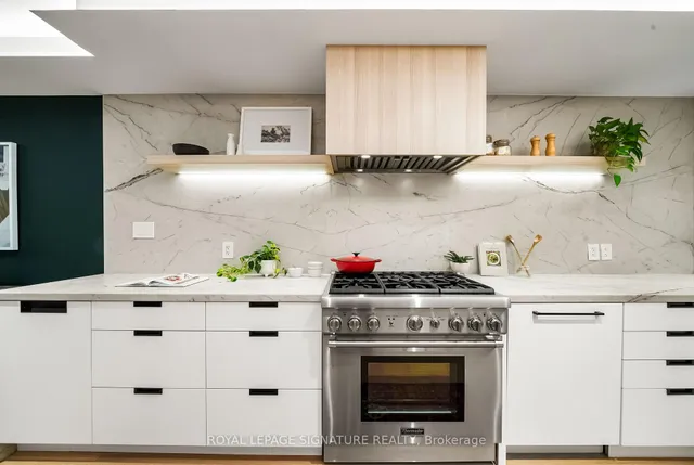 Additional image 38 of 820 Palmerston Ave
