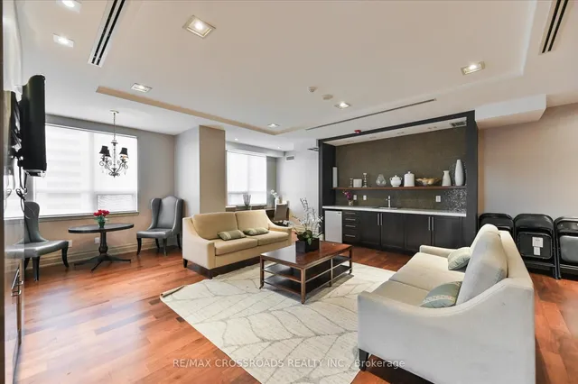 Additional image 27 of 27 REAN Dr Unit 518