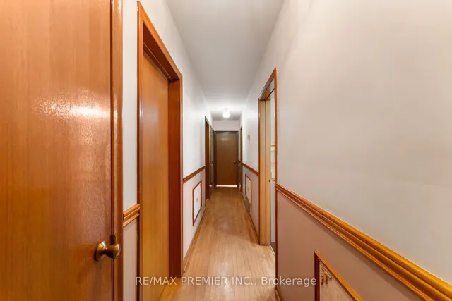 Additional image 19 of 219 La Rose Ave