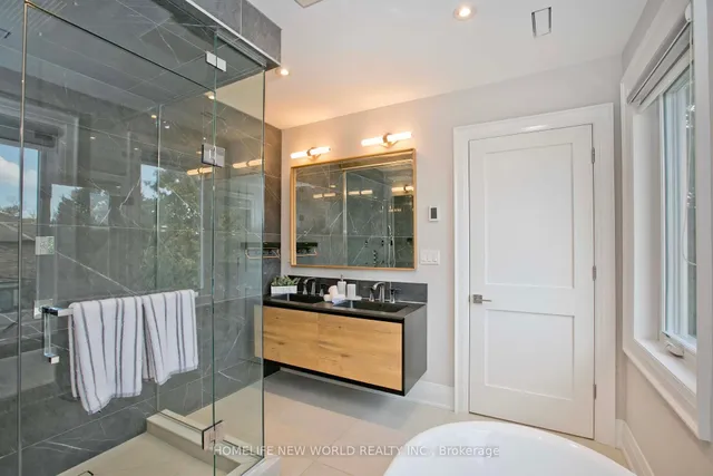 Additional image 20 of 180 Goulding Ave