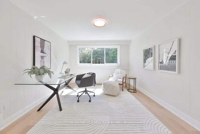 Additional image 19 of 36 Laurelwood Cres