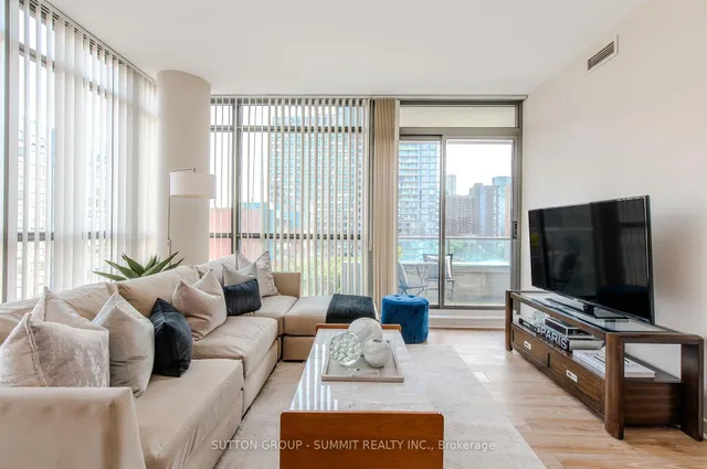 Additional image 19 of 281 Mutual St Unit 801