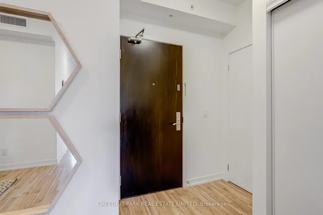 Additional image 21 of 840 Queens Plate Dr Unit 205