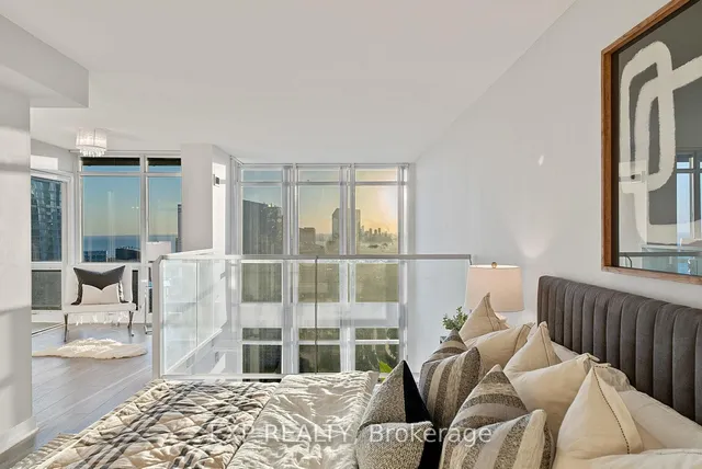 Additional image 20 of 15 Fort York Blvd Unit 4101