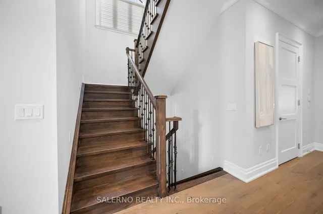 Additional image 23 of 11 Compton Cres