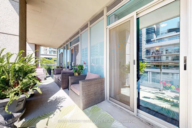 Additional image 29 of 58 Marine Parade Dr Unit 320