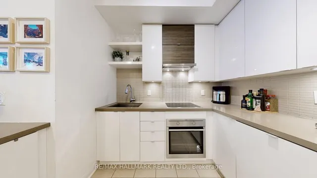 Additional image 18 of 60 Annie Craig Dr Unit 1008