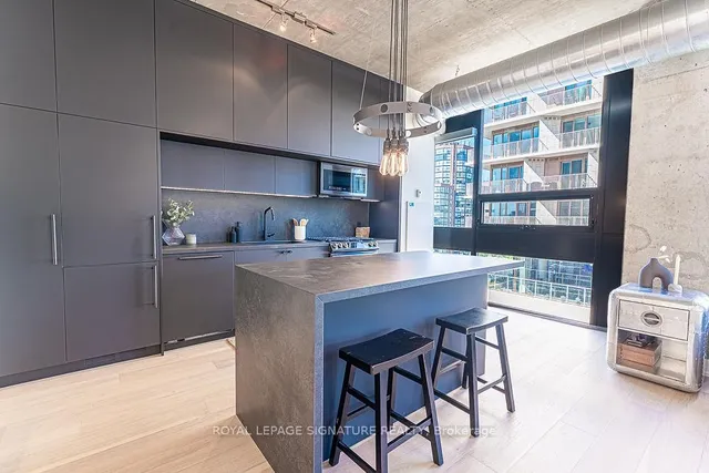 Additional image 18 of 60 Bathurst St Unit 705