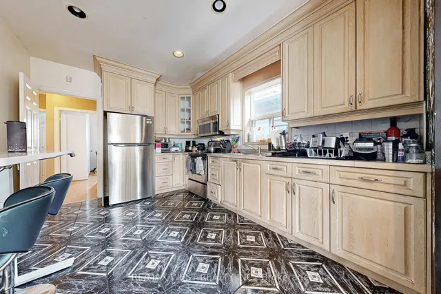 Additional image 23 of 52 Heydon Park Rd