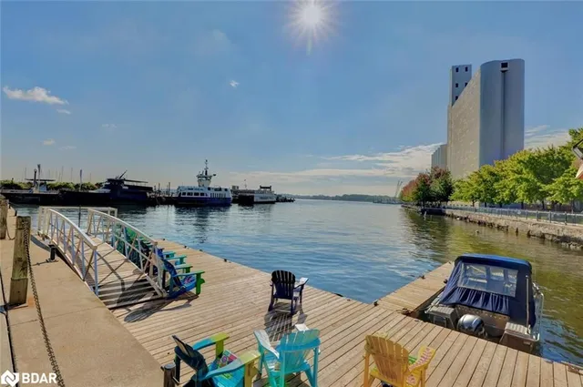 Additional image 30 of 600 Queens Quay Unit 633