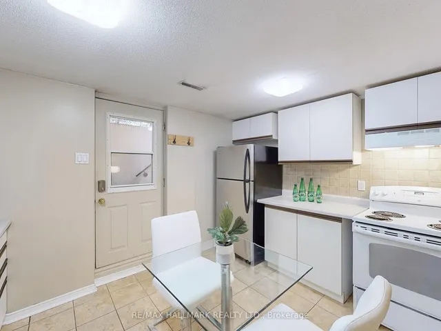 Additional image 38 of 55 Albacore Cres