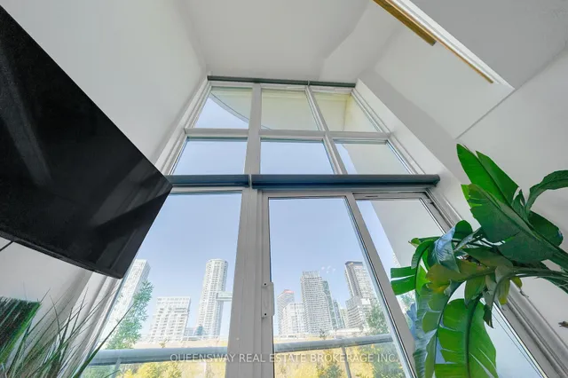 Additional image 15 of 550 Queens Quay Unit 429