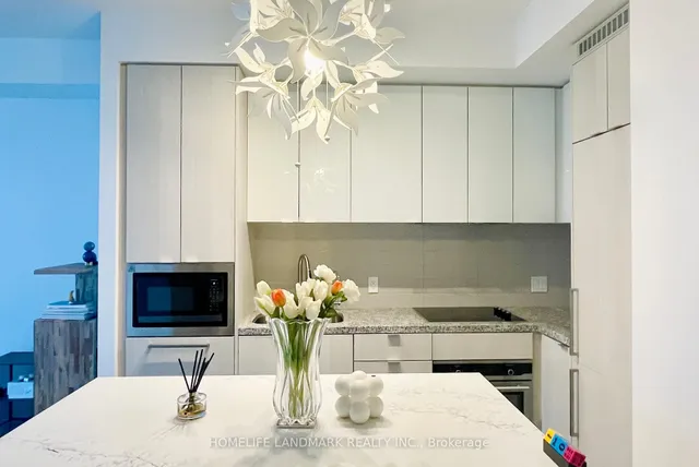 Additional image 10 of 125 Blue Jays Way Unit 2903