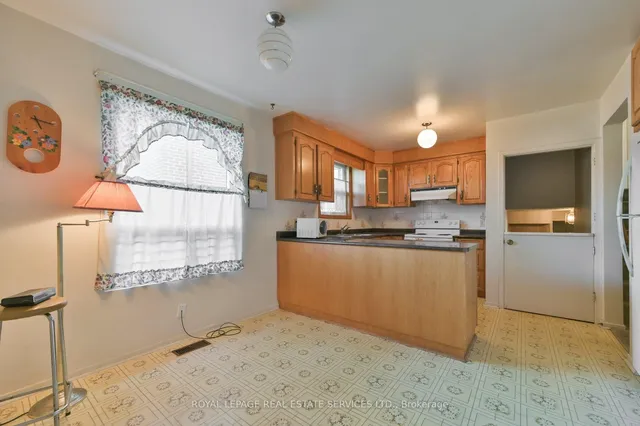 Additional image 14 of 18 Torrington Dr