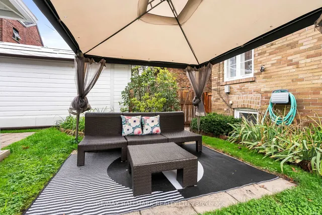 Additional image 45 of 2099 Gerrard St