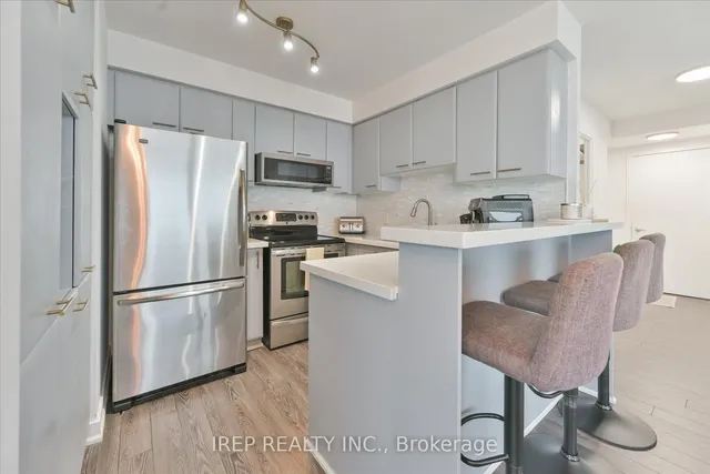 Additional image 16 of 38 Lee Centre Dr Unit 3003