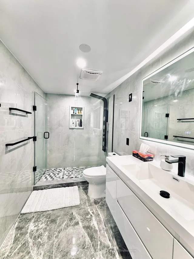 Additional image 33 of 10 Queens Quay Unit 408