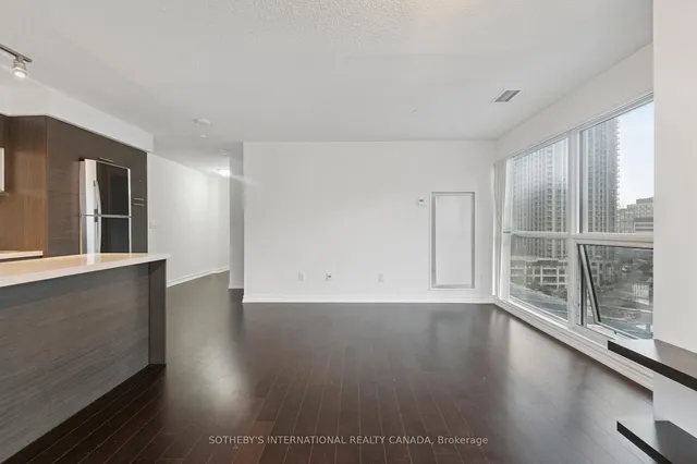 Additional image 18 of 386 Yonge St Unit 602