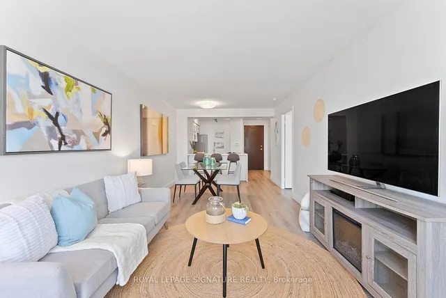 Additional image 50 of 410 Queens Quay Unit 1407