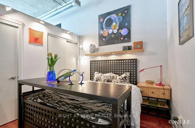 Additional image 17 of 637 Lake Shore Blvd Unit 217