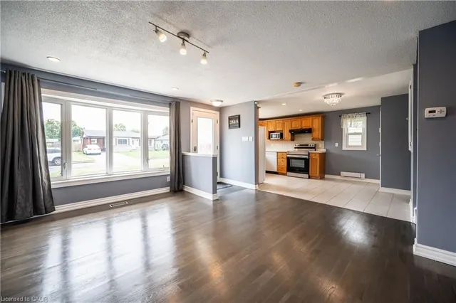 Additional image 8 of 66 Belwood Cres