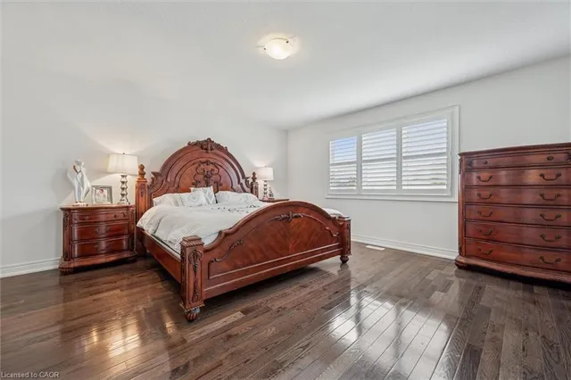 Additional image 28 of 77 Eaglecrest St