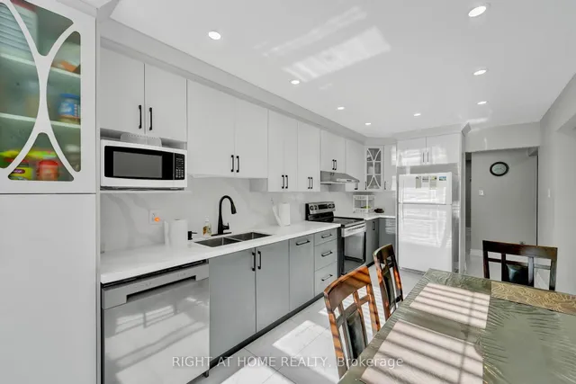 Additional image 14 of 105 Hupfield Tr