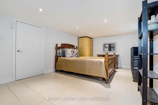 Additional image 30 of 229 Empress Ave