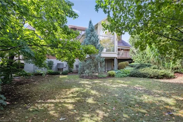 Additional image 14 of 46 Larkspur Cres