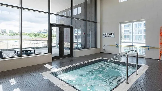 Additional image 19 of 121 Mcmahon Dr Unit 716