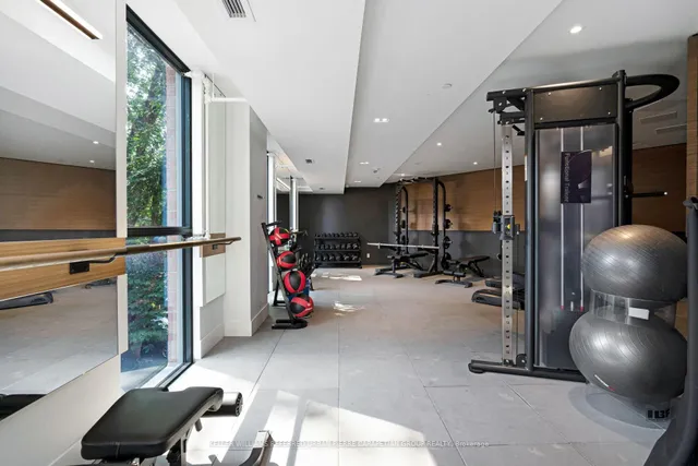 Additional image 38 of 57 Brock Ave Unit 702