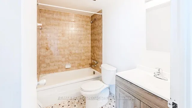 Additional image 12 of 180 Markham Rd Unit 1201