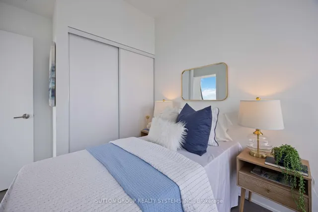 Additional image 19 of 8 Wellesley St Unit LPH05