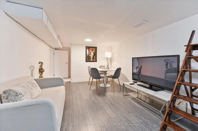 Additional image 31 of 94 Meighen Ave