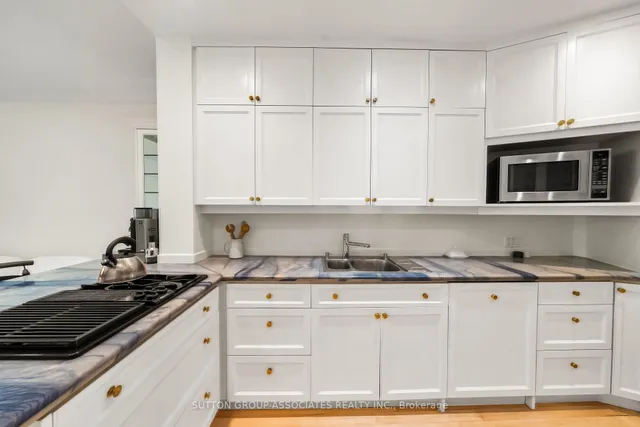 Additional image 13 of 193 Howland Ave