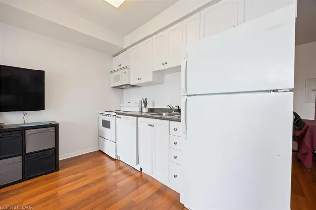 Additional image 19 of 2464 Weston Rd Unit 505