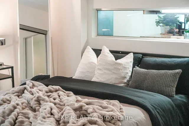 Additional image 22 of 350 Wellington St Unit M10