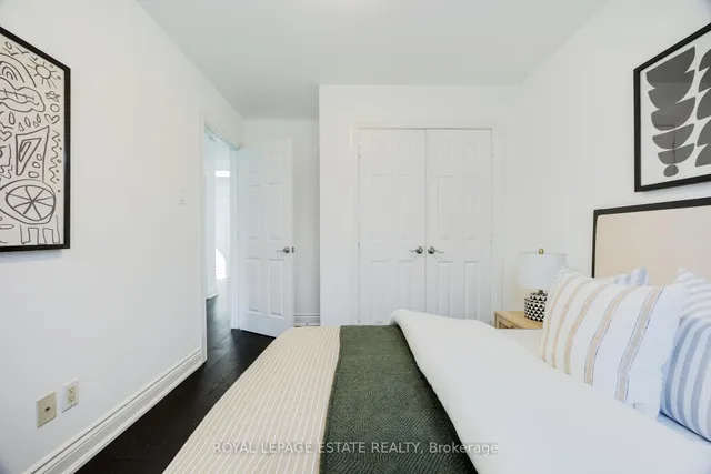 Additional image 29 of 32 Manderley Dr