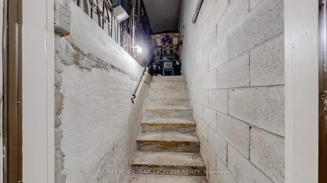 Additional image 42 of 34A Orchard Park Dr