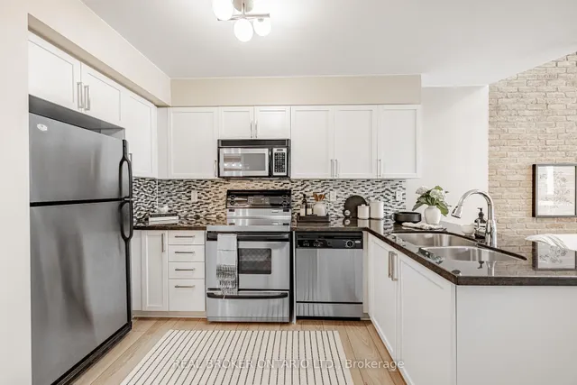 Additional image 4 of 1029 King St Unit 612