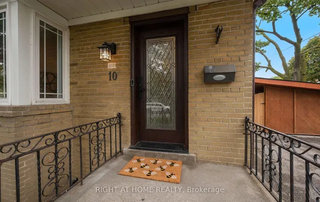 Additional image 3 of 10 Lady York Ave