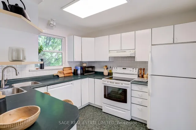 Additional image 14 of 48 Shropshire Dr