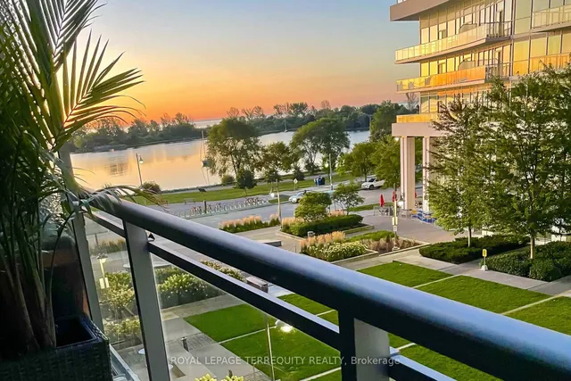 58 Marine Parade Dr Unit 320